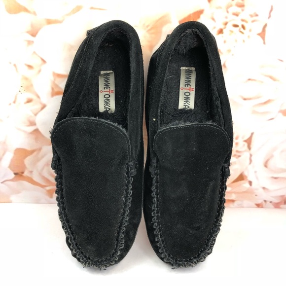 Minnetonka Other - Minnetonka black men’s moccasins leather size 9